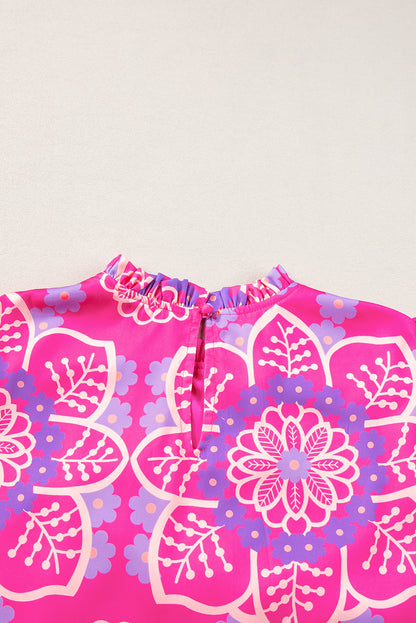 Chemisier à imprimé floral rose, col volanté, manches bouffantes et smockées