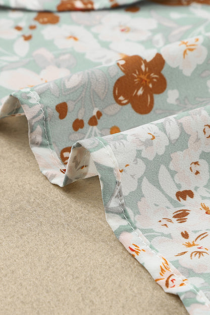 Blusa con botones y cuello en V con estampado floral 