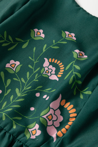 Robe longue à volants et bretelles nouées à fleurs vert noirâtre