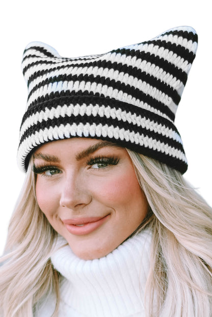 Gorro de punto rojo con orejas de gato a rayas lindas 