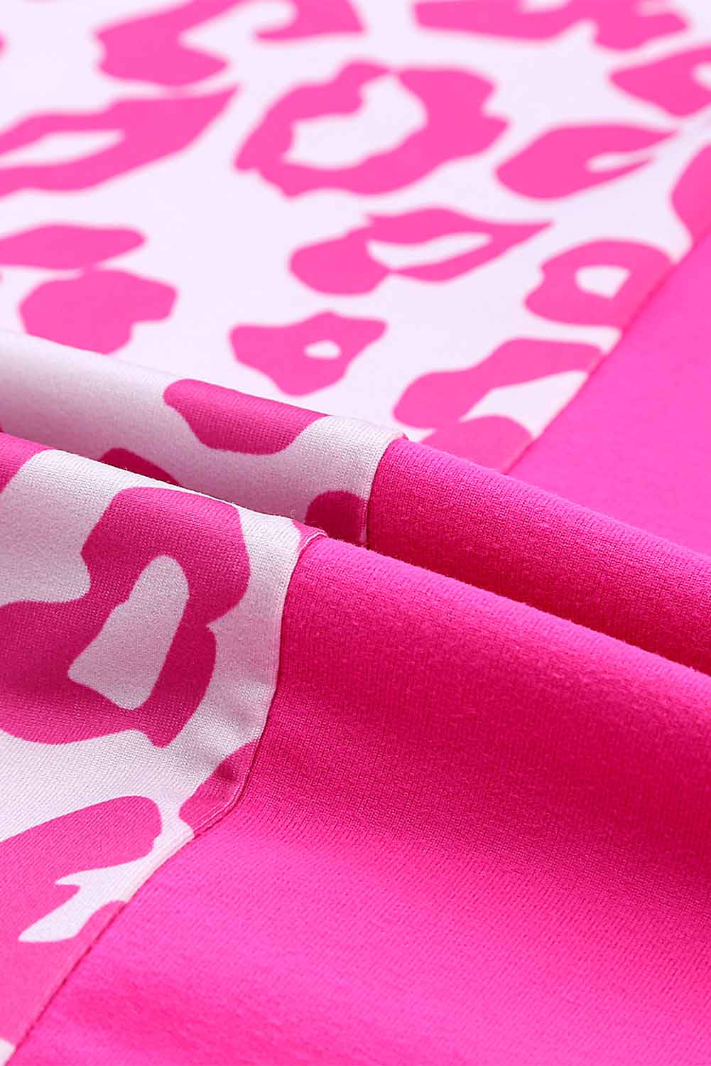 Haut à manches courtes en patchwork demi-léopard