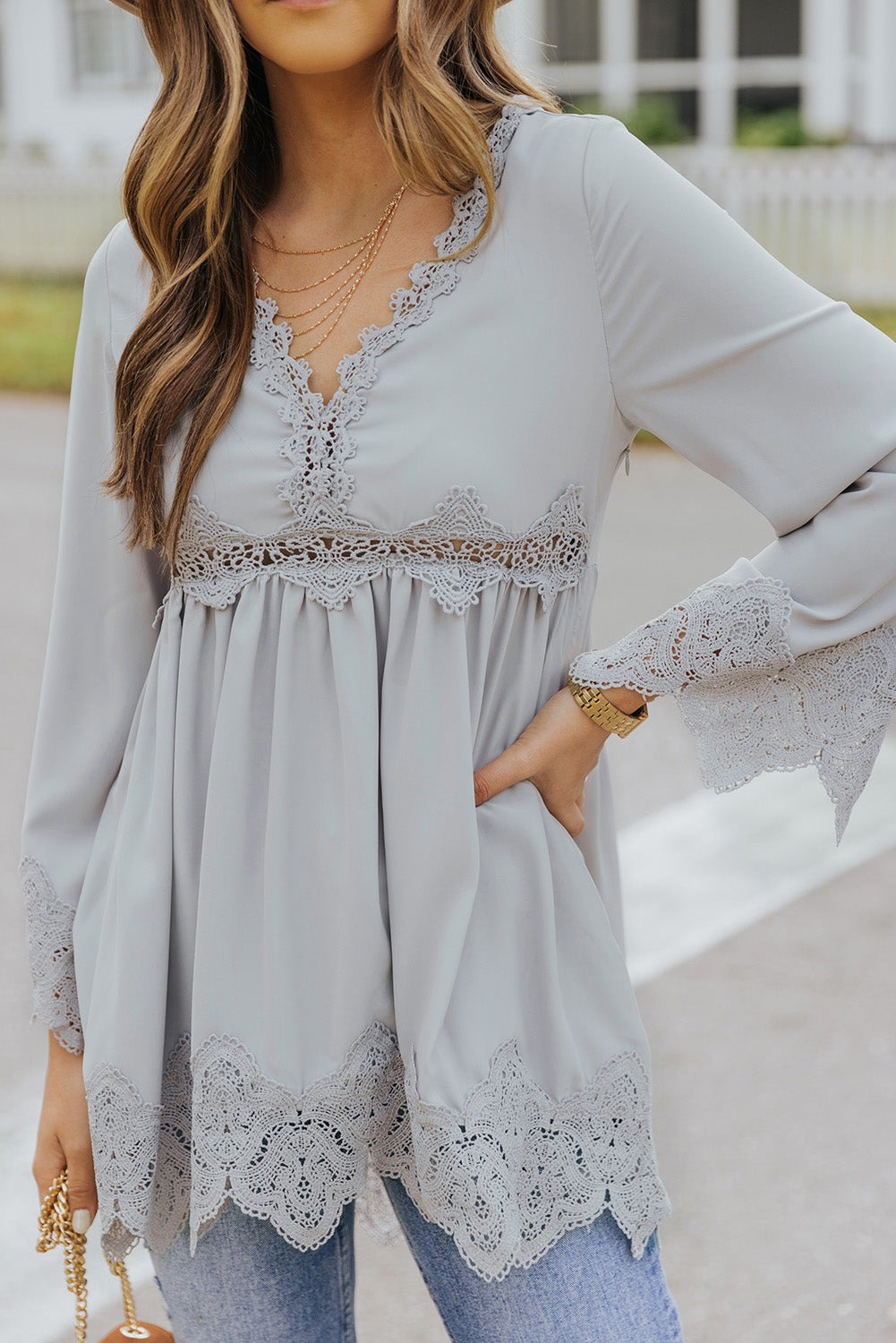 Chemisier à manches cloche et empiècements en crochet