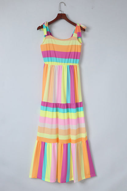 Robe longue à rayures multicolores et bretelles à nœud papillon