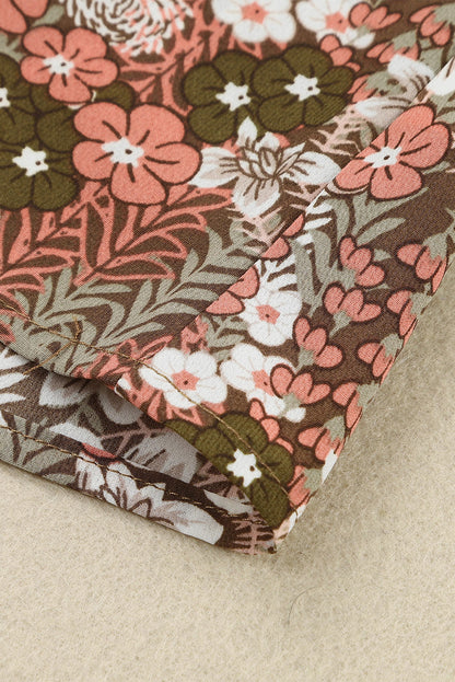 Blusa con botones y cuello en V con estampado floral 