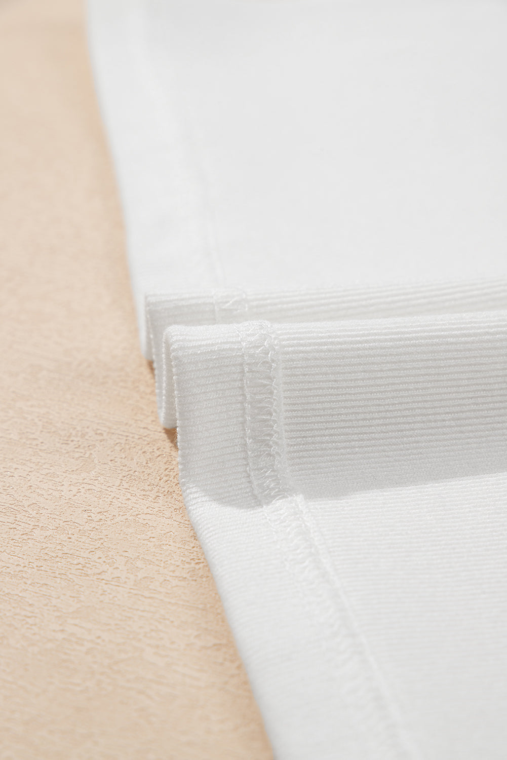 Haut à manches florales contrastées blanches Ricrac