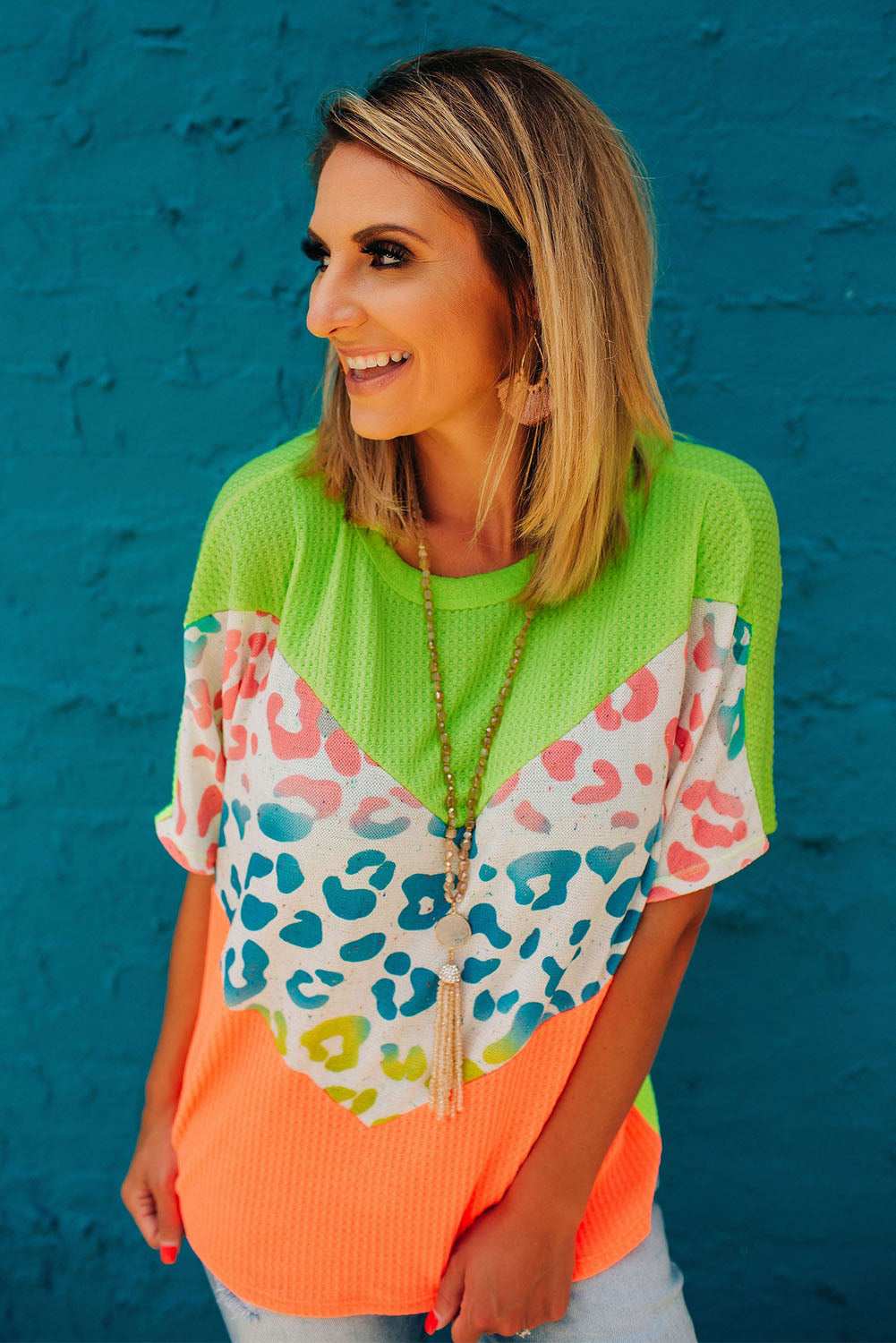 T-shirt patchwork en maille gaufrée léopard à blocs de couleurs 