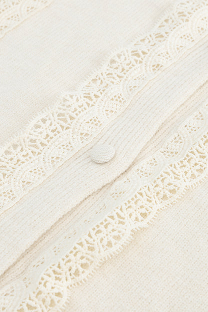 Cárdigan con botones y cuello redondo de canalé con ribete de encaje verde