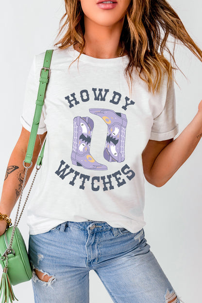 T-shirt blanc à col ras du cou avec bottes d'Halloween HOWDY WITCHES