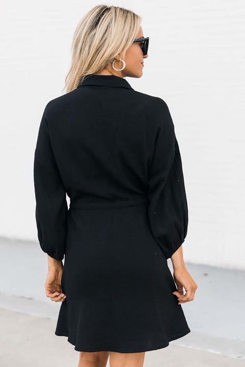 Vestido camisero negro con botones y cordón texturizado de talla grande 