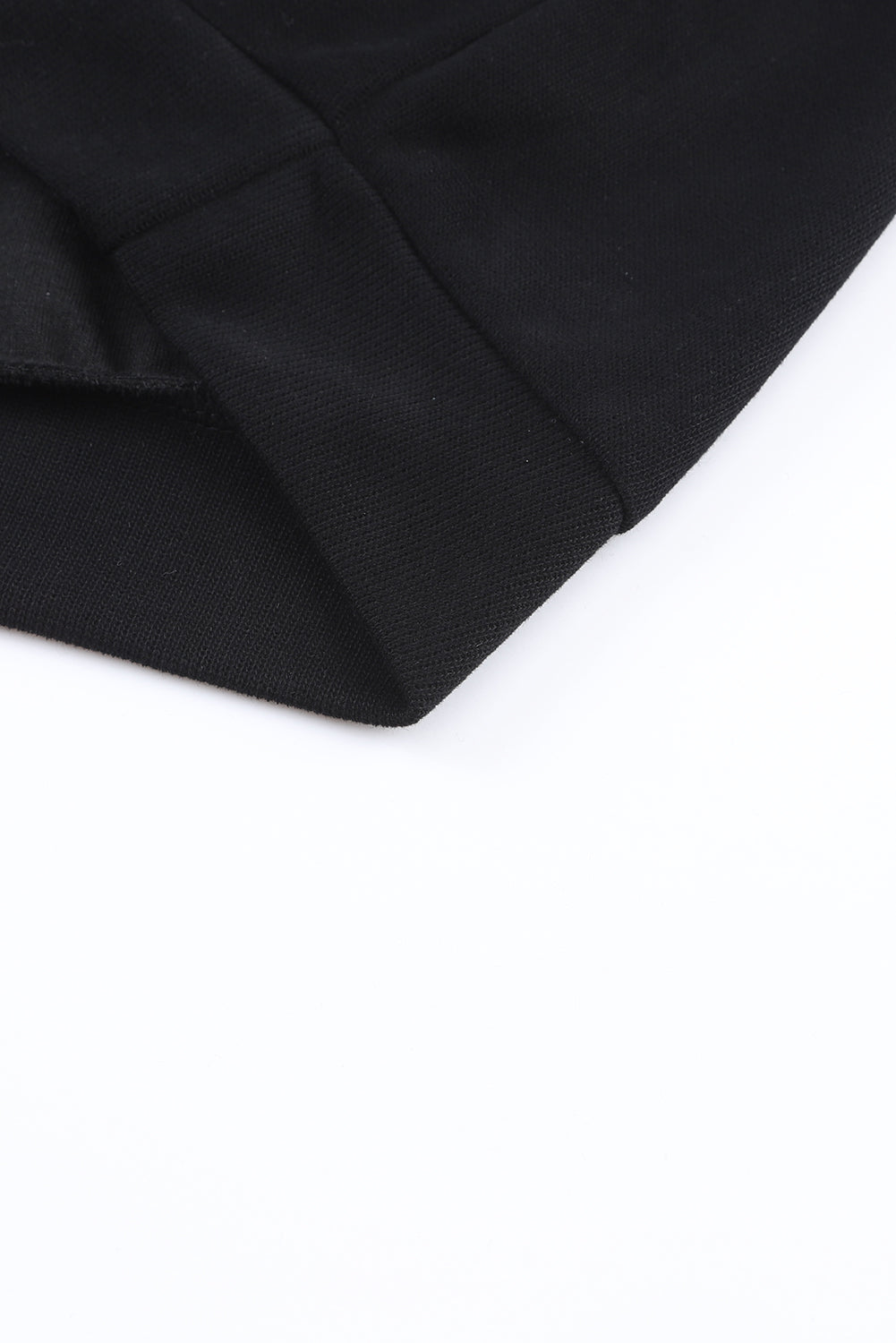 Pull violet en tricot à col en V et poignets boutonnés