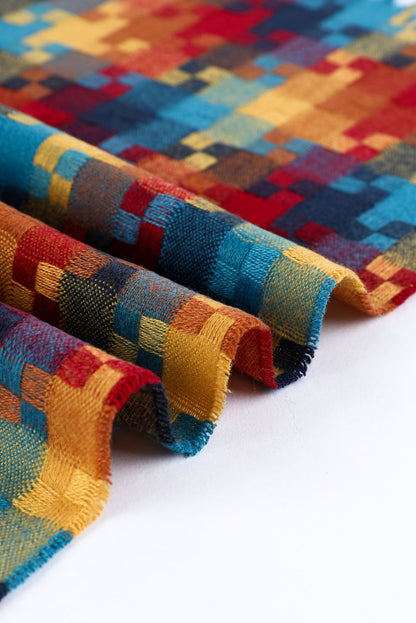 Bufanda con dobladillo con flecos y estampado de cuadros multicolor 