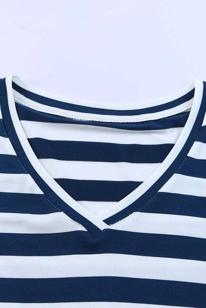 Vestido largo con cuello en V y estampado de rayas con aberturas laterales 