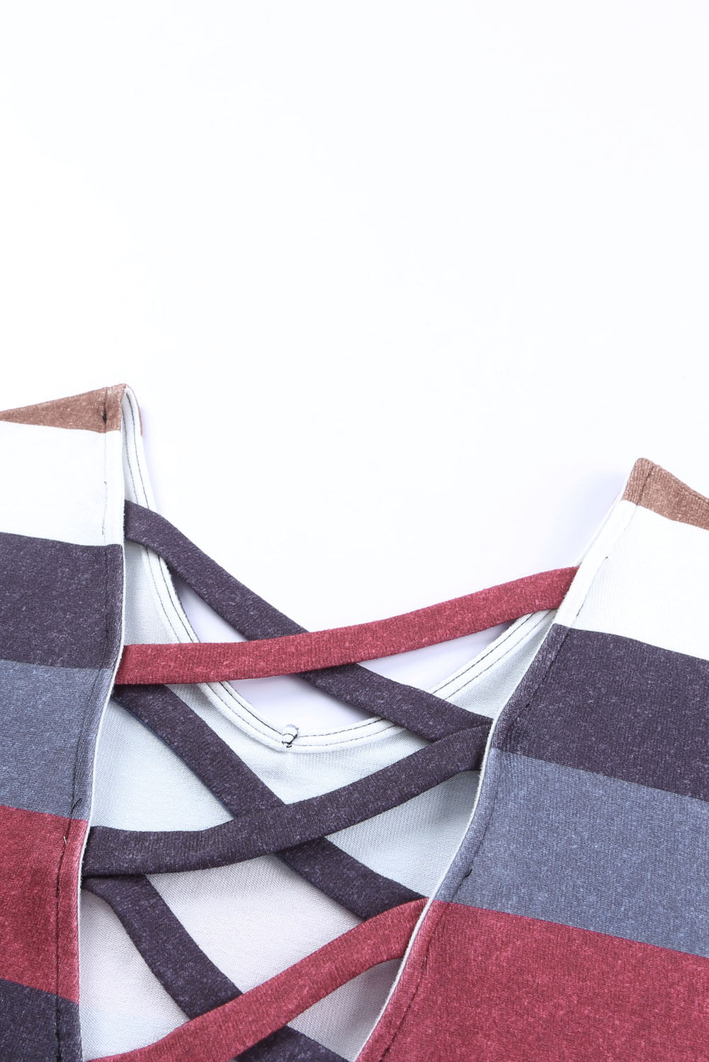 Haut à manches longues à rayures et dos croisé 