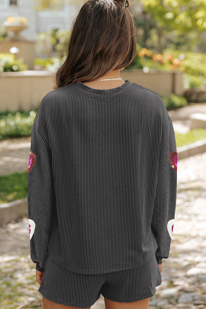 Ensemble pull et short gris carbone à cordon de serrage et motif cœur à sequins pour la Saint-Valentin