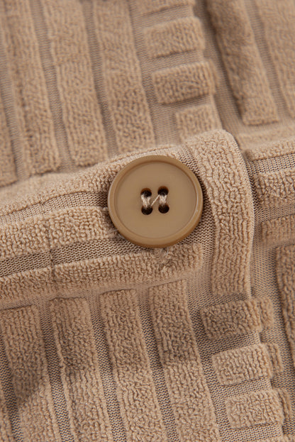 Veste boutonnée texturée kaki foncé avec poche poitrine