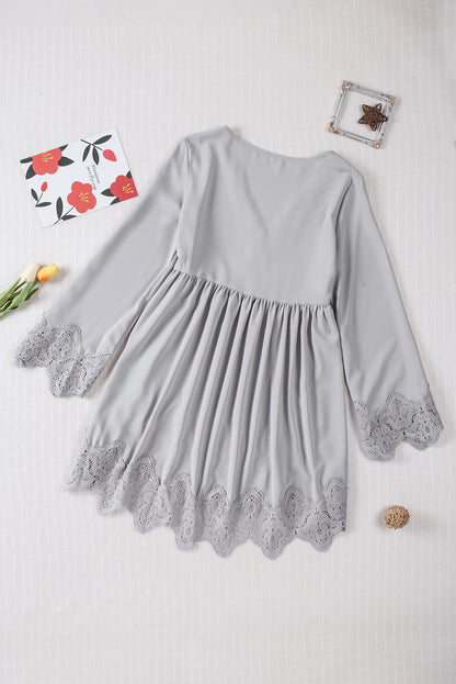 Chemisier à manches cloche et empiècements en crochet