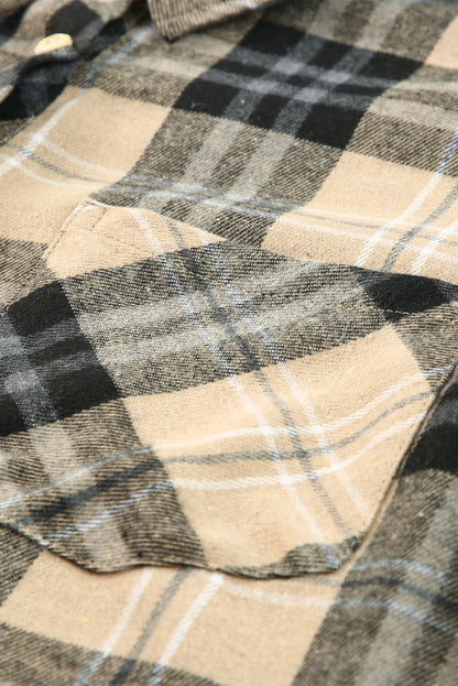 Camisa de manga larga con botones y bolsillo a cuadros