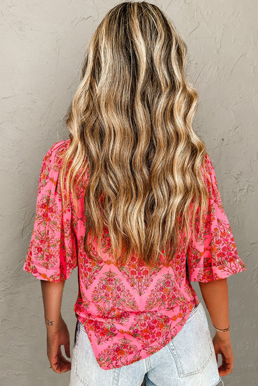 Chemise ample à manches courtes et imprimé floral rouge rose