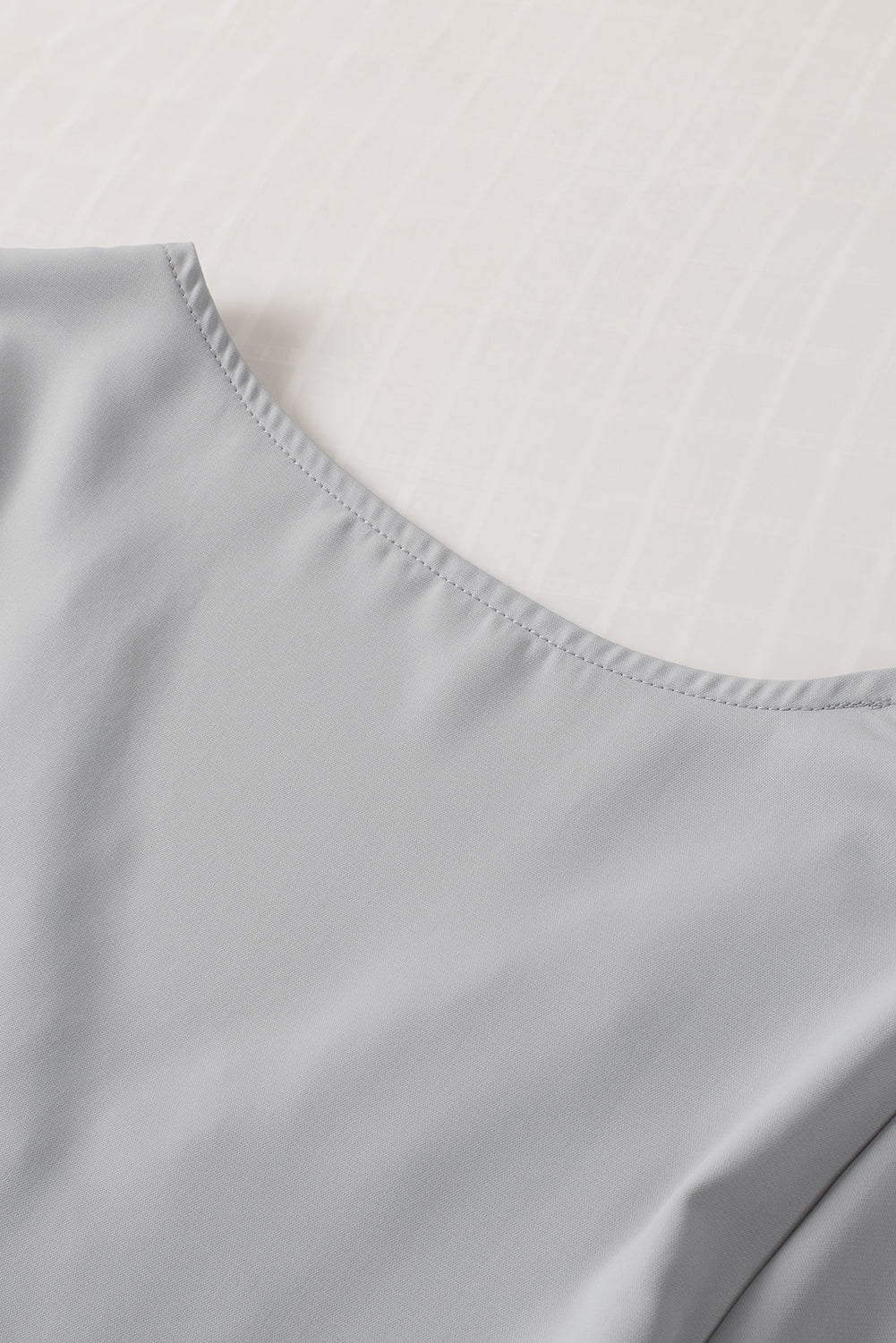 Chemisier à manches cloche et empiècements en crochet