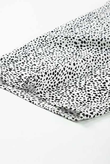 Blusa de guepardo con cuello con volantes y mangas 3/4 de color caqui 