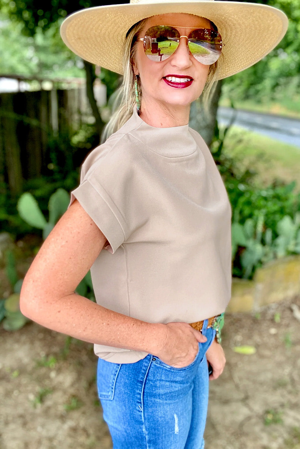 Haut décontracté ample à col ras du cou uni couleur avoine