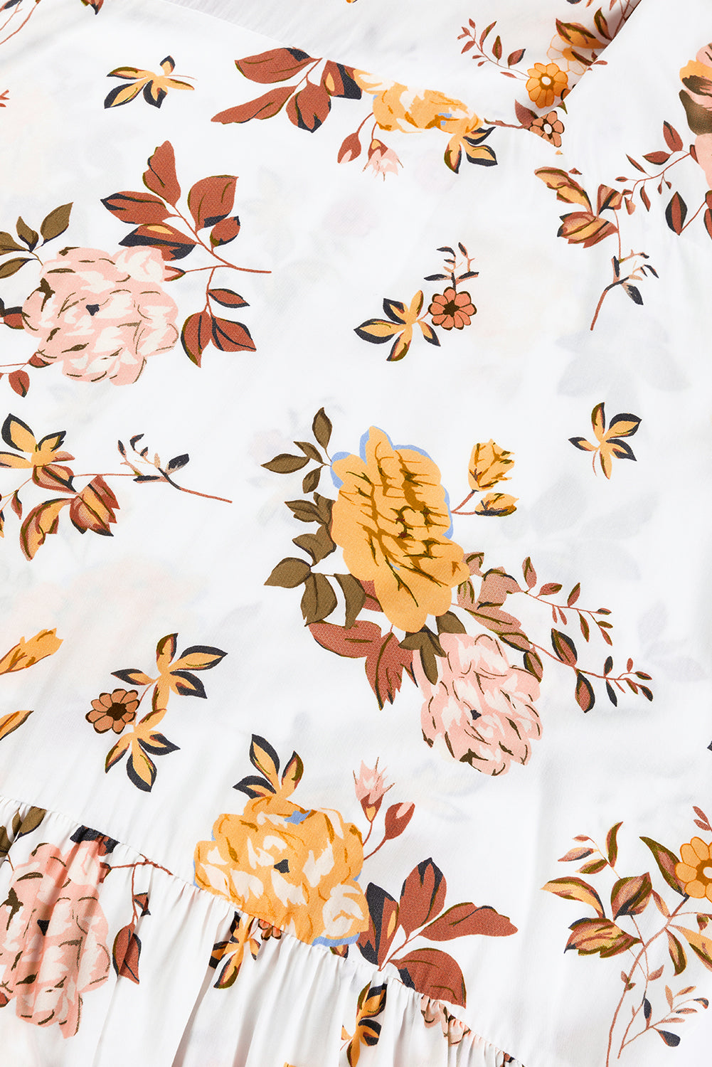 Mini-robe blanche à imprimé floral et manches superposées