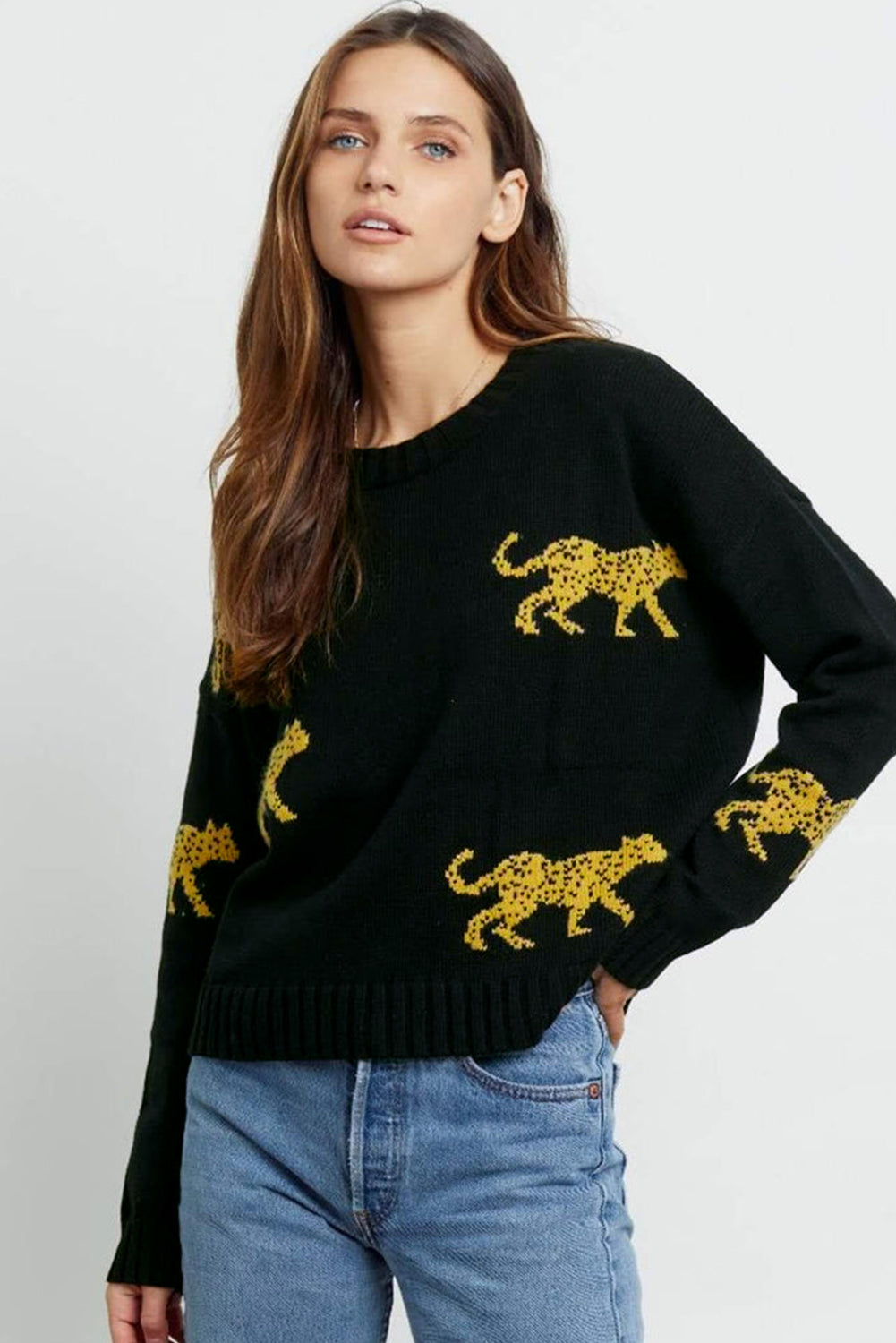 Pull col rond en maille à motif guépard noir 