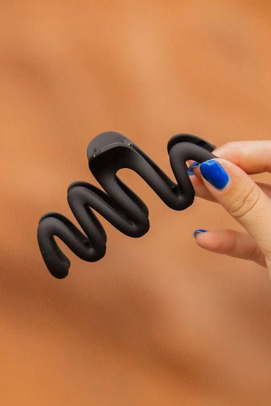 Black Wave Shape Resin Large Hair Claw Clip