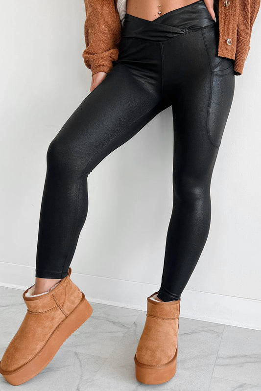Legging noir taille haute croisé en V avec poches