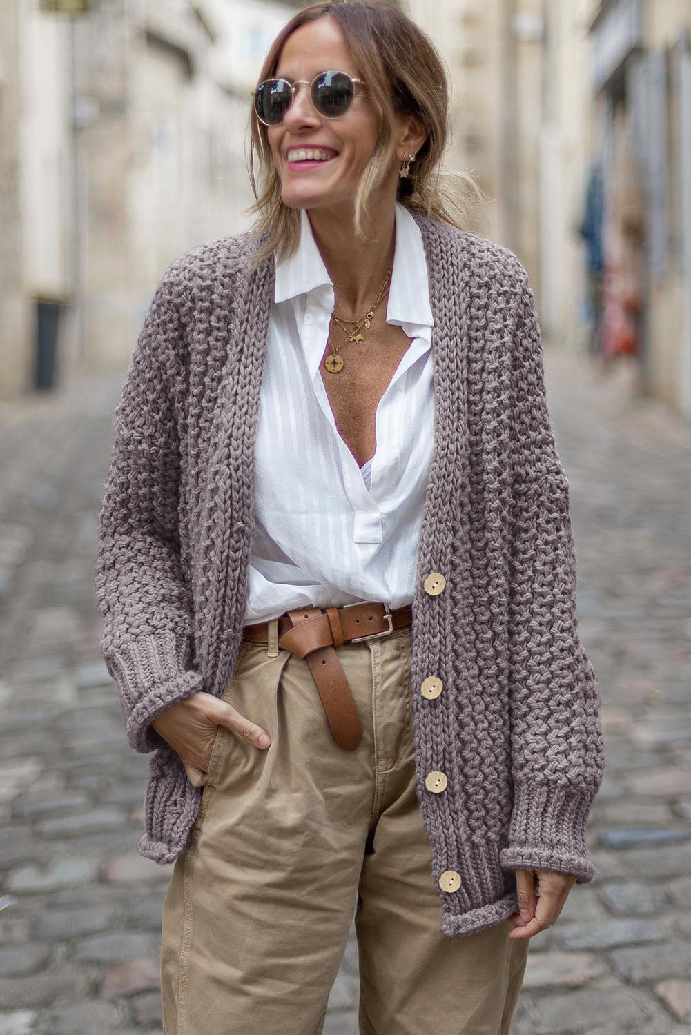 Cardigan vintage en maille torsadée boutonnée sur le devant 