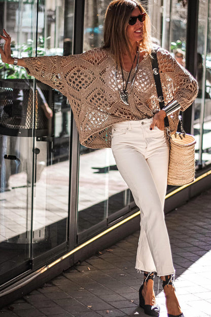 Pull kaki à manches chauve-souris et col en V en maille ajourée