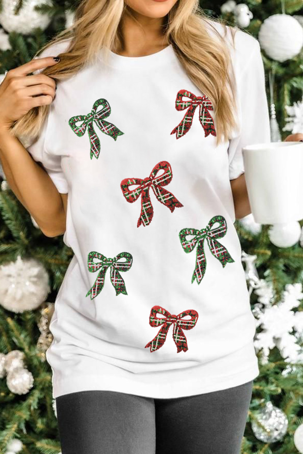 T-shirt blanc en coton mélangé avec motif nœud papillon de Noël