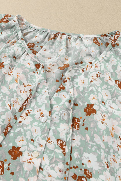 Blusa con botones y cuello en V con estampado floral 