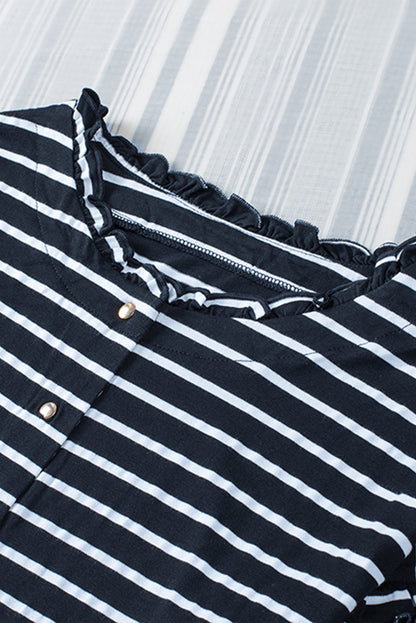 Haut à manches longues boutonné à volants et imprimé rayé