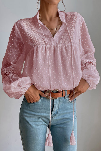 Blusa babydoll con manga globo y cordón de lunares suizos