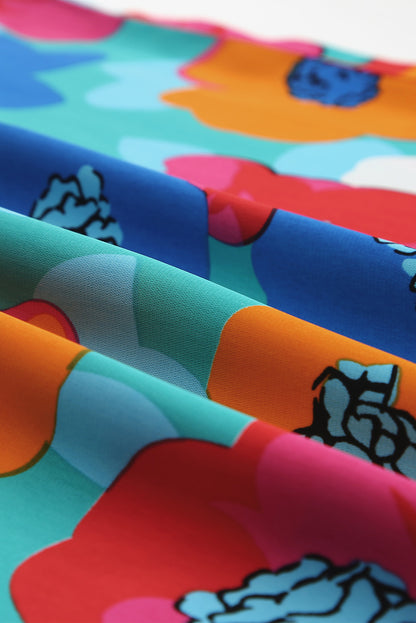 Blusa con cuello en V y manga 3/4 con estampado floral multicolor 