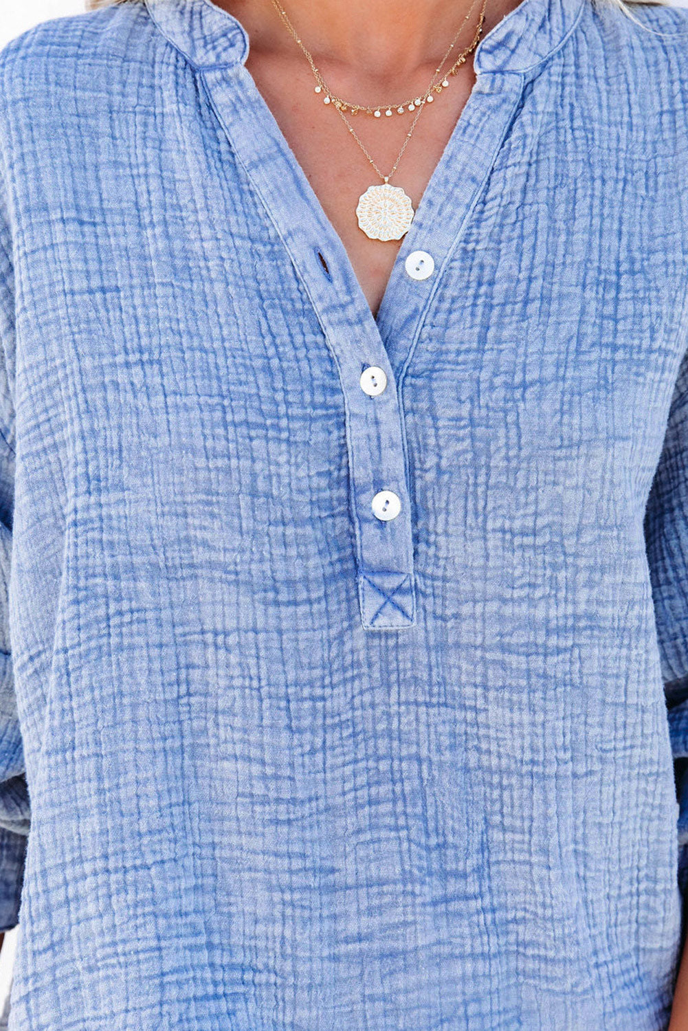 Haut Henley ample texturé bleu ciel froissé 