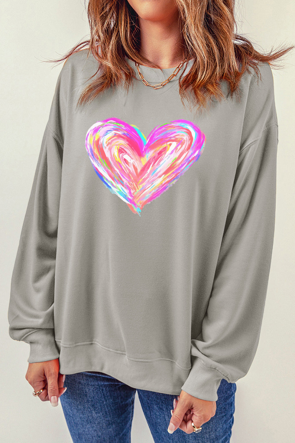 Sweat-shirt gris à épaules tombantes et motif cœurs peints au pinceau pour la Saint-Valentin