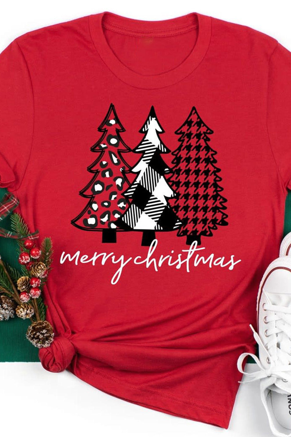 Camiseta de manga corta con estampado gráfico de Merry Christmas Trees