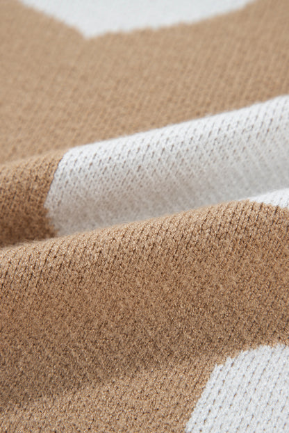 Pull col rond kaki à motif cœur contrasté