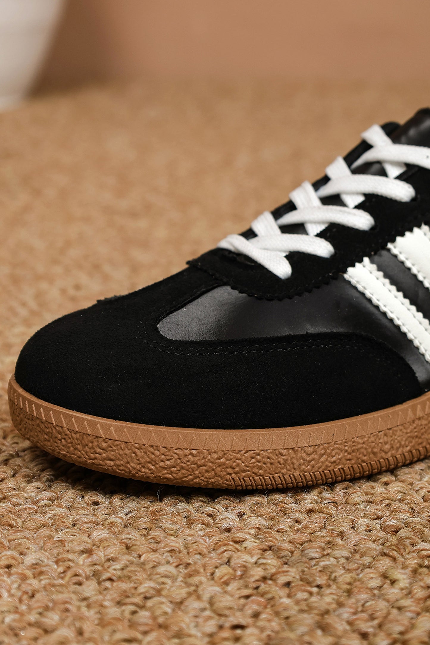 Color black PU Leather Color Block Varsity Lace Up Flat Shoes