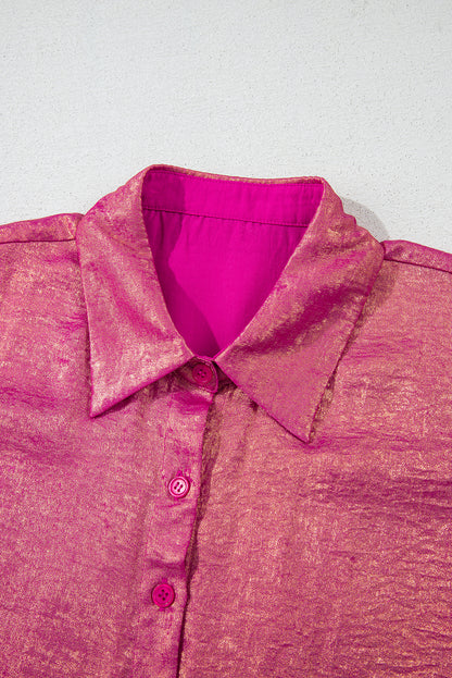 Chemise décontractée boutonnée à manches courtes et à reflets métallisés rouge rose