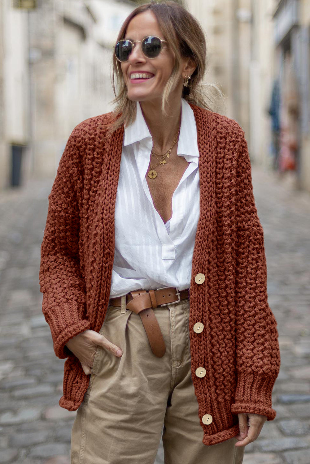 Cardigan vintage en maille torsadée boutonnée sur le devant 