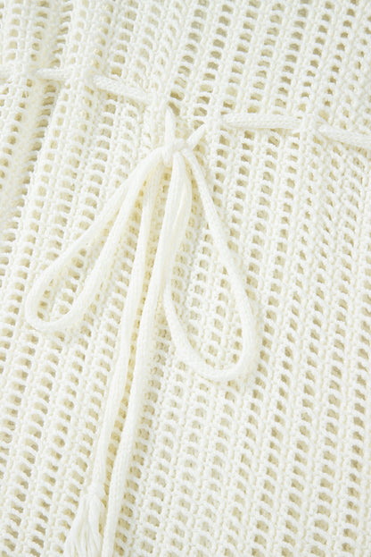 Cache-maillot de plage blanc en résille crochetée avec bords frangés et col en V