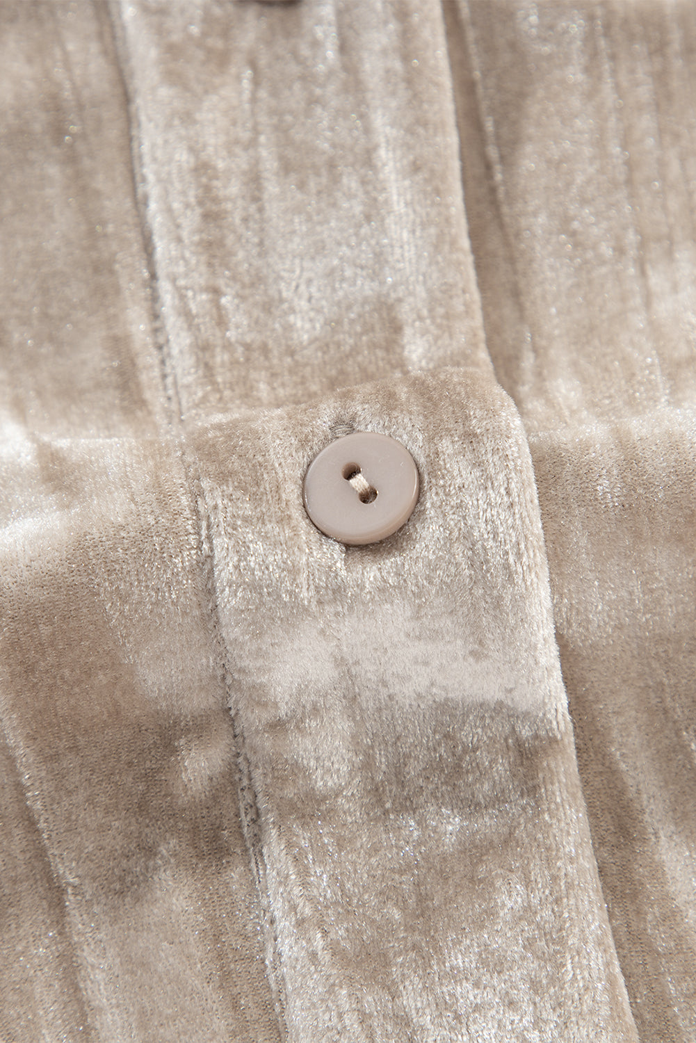 Chemise ample en velours boutonnée avec poches poitrine et coupe ample en polaire dorée