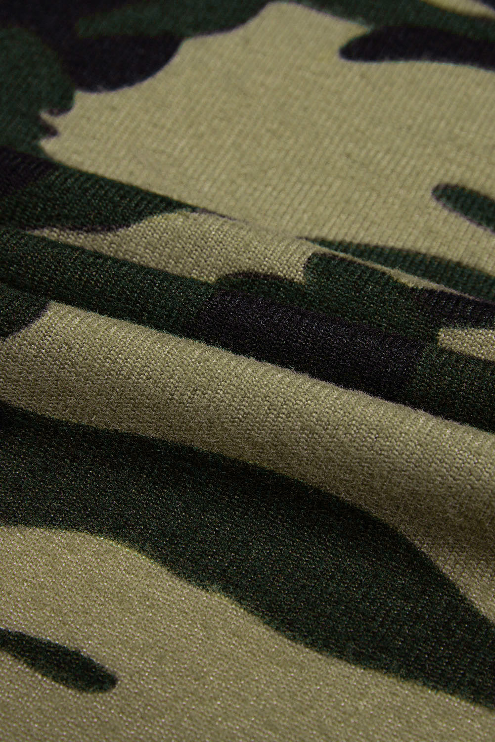 Cardigan long à imprimé camouflage vert