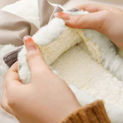 White Contrast Bowknot Applique Plush Winter Slippers (Colors May Differ by Batch)