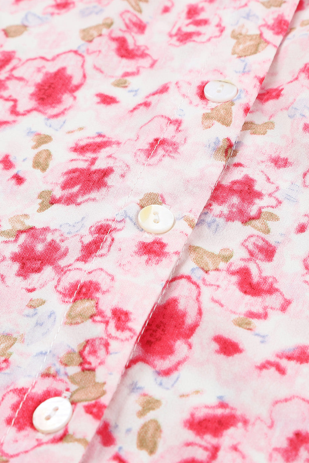 Blusa con botones y cuello en V con estampado floral 