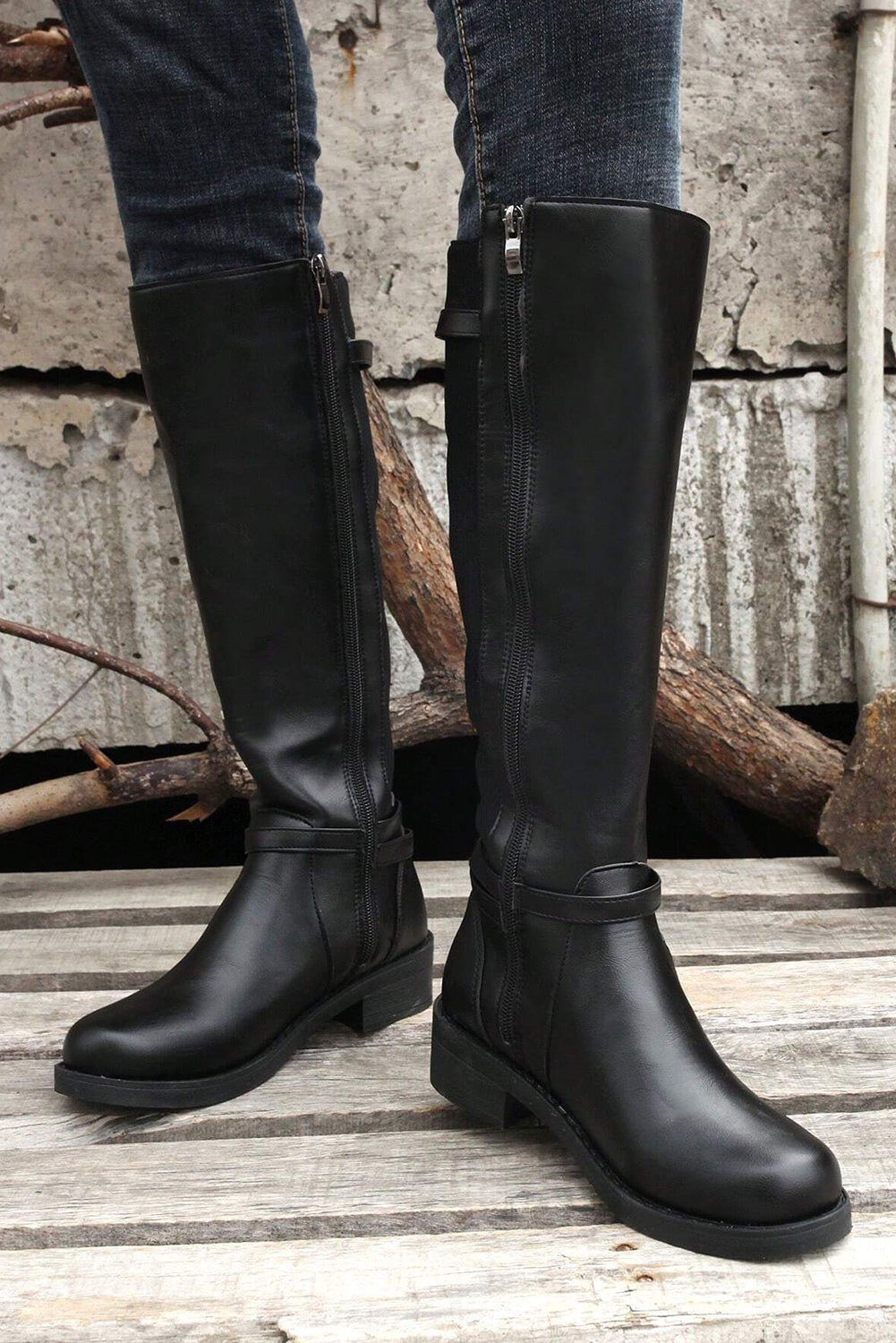 Bottes noires à talons bas et épais, hauteur genou, avec fermeture éclair latérale