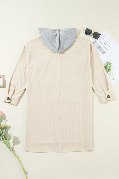 Veste-chemise à capuche surdimensionnée en velours côtelé beige contrasté